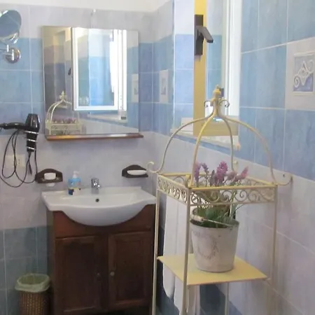Il Cappero Bed & Breakfast *