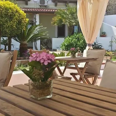 Il Cappero Bed & Breakfast *